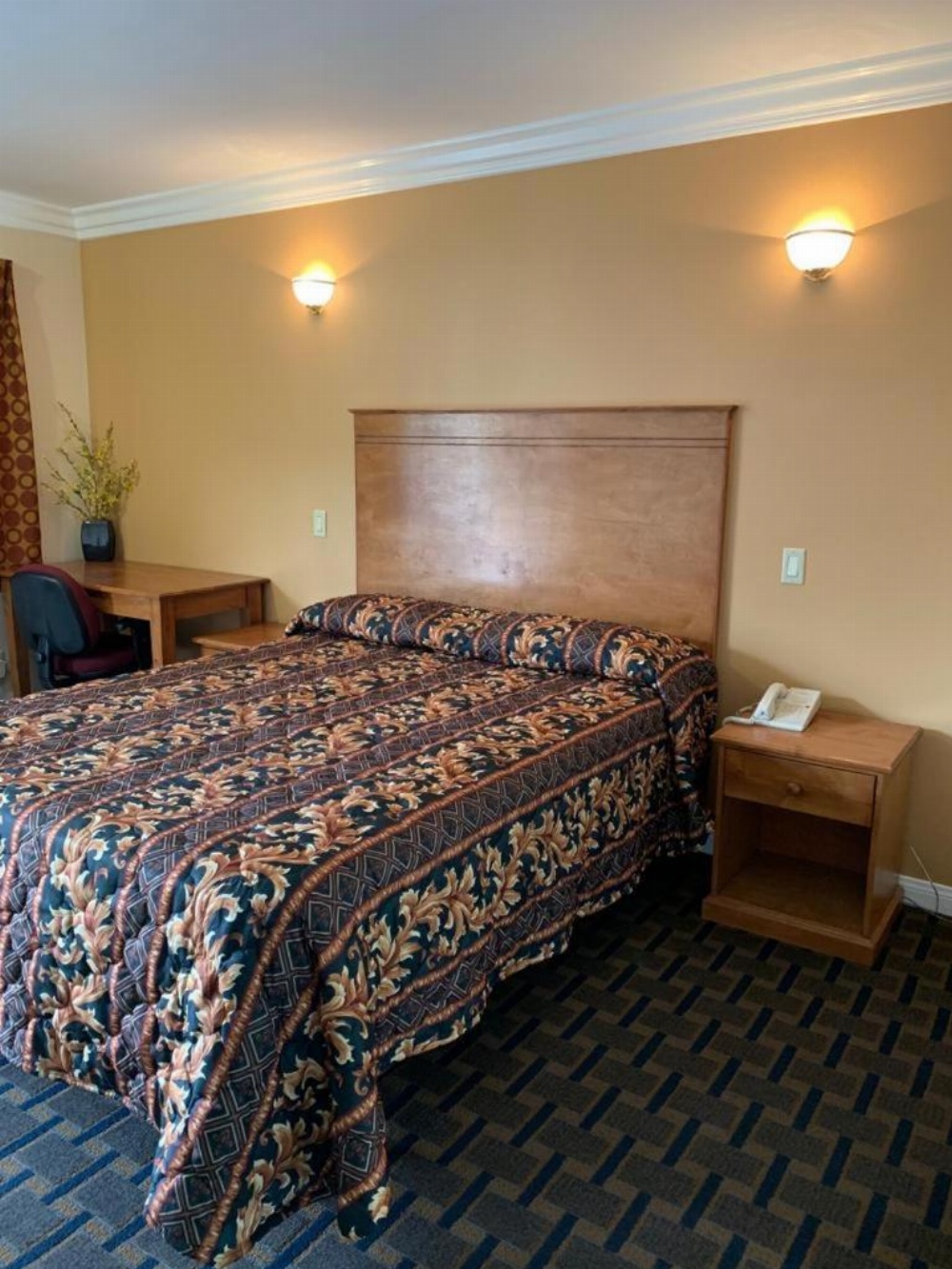 Fullerton Lodge